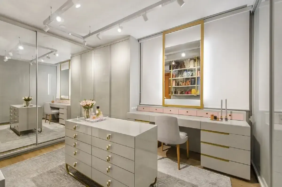 Closet com Penteadeira: Conheça Diferentes Ideias +53 Modelos Lindos ...