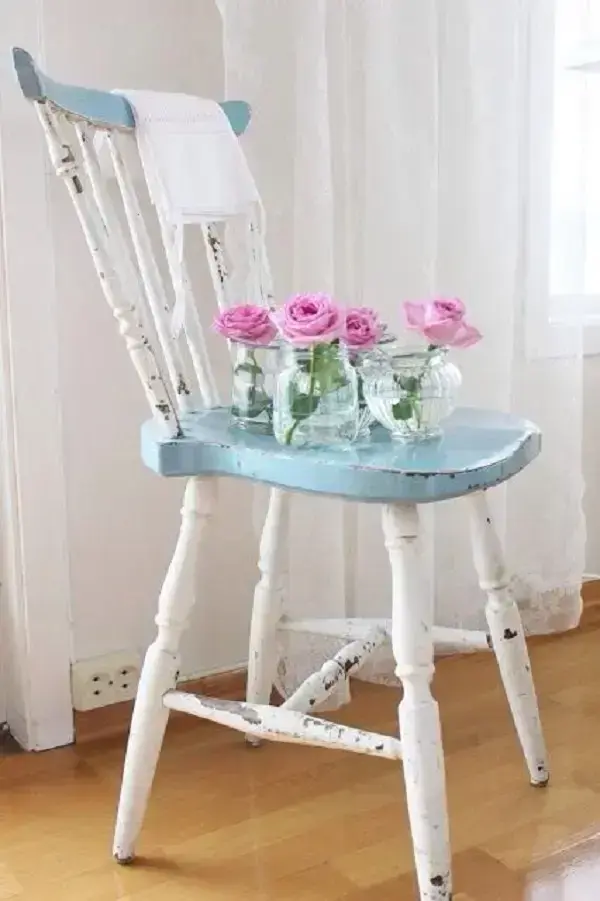 Reforma de cadeira para decoração moderna