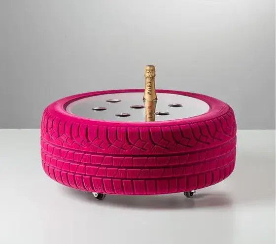 pneu com champanhe Decoração com Reciclagem