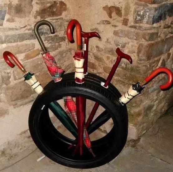 pneu porta guarda chuva Decoração com Reciclagem