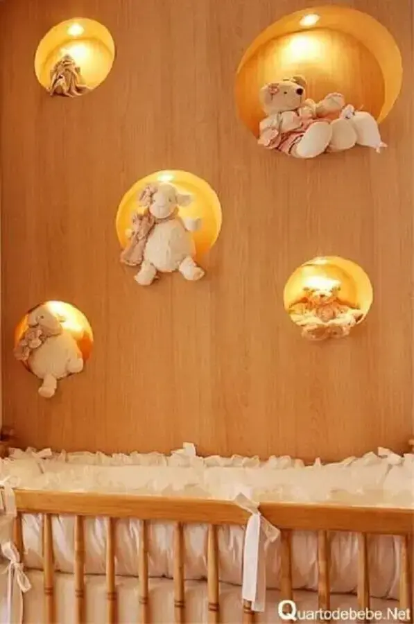 nicho redondo com led para quarto de bebê com bichinhos de pelúcia nicho redondo com led para quarto de bebê com bichinhos de pelúcia Foto Acervo Dicas e Tutoriais