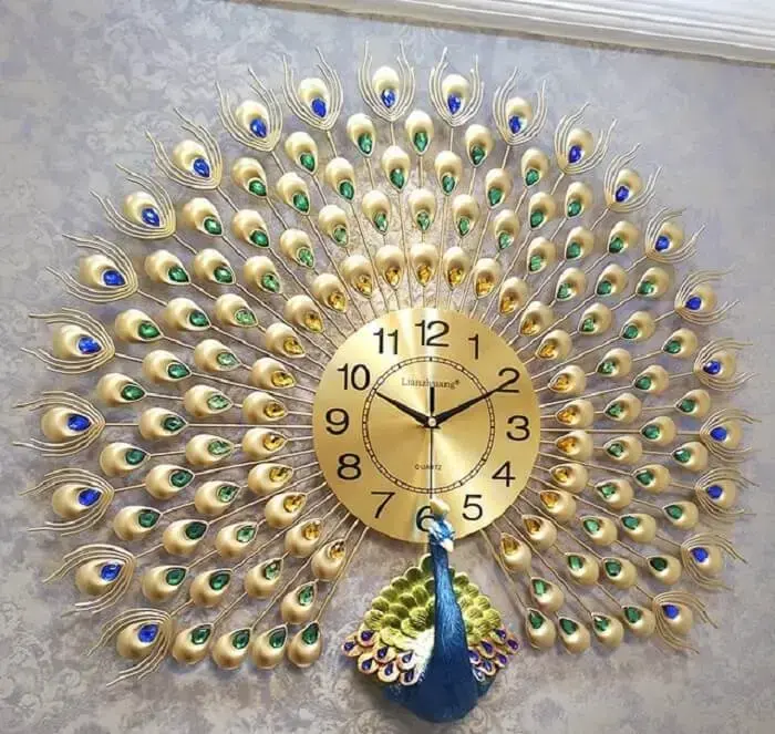 Relógio de parede feito de cristal com formato de pavão Relógio de parede feito de cristal com formato de pavão