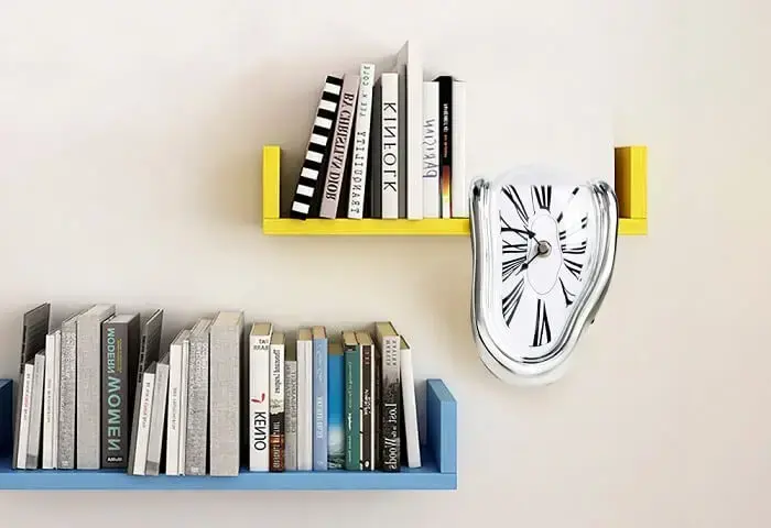 Relógio de parede criativo com design derretido Relógio de parede criativo com design derretido