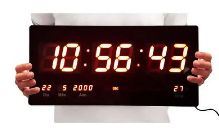 Modelo de relógio de parede digital muito utilizado em academias Modelo de relógio de parede digital muito utilizado em academias