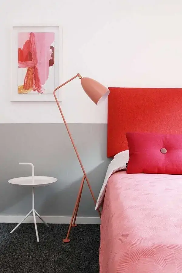 decoração minimalista para quarto com abajur rosa de chão decoração minimalista para quarto com abajur rosa de chão Foto Ideias Decor