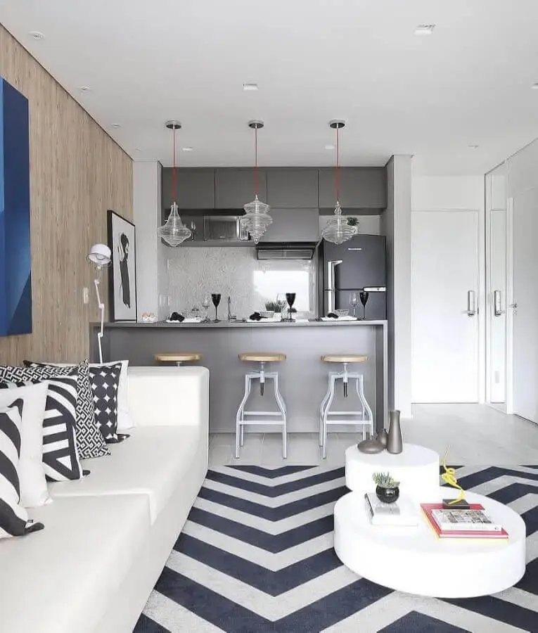 tapete preto e branco para decoração de sala com cozinha americana tapete preto e branco para decoração de sala com cozinha americana Foto Ideias Decor