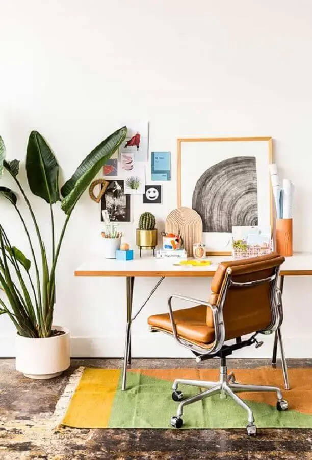 decoração minimalista e confortável com cadeira para home office pequeno decoração minimalista e confortável com cadeira para home office pequeno Foto Pinterest