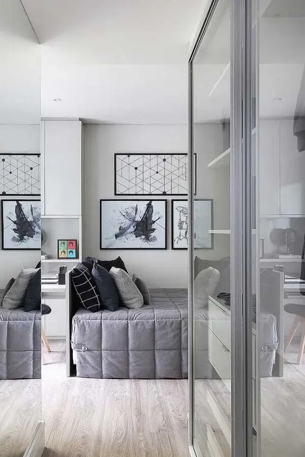 tons de cinza claro para decoração com quadros para quarto masculino jovem tons de cinza claro para decoração com quadros para quarto masculino jovem Foto Pinterest