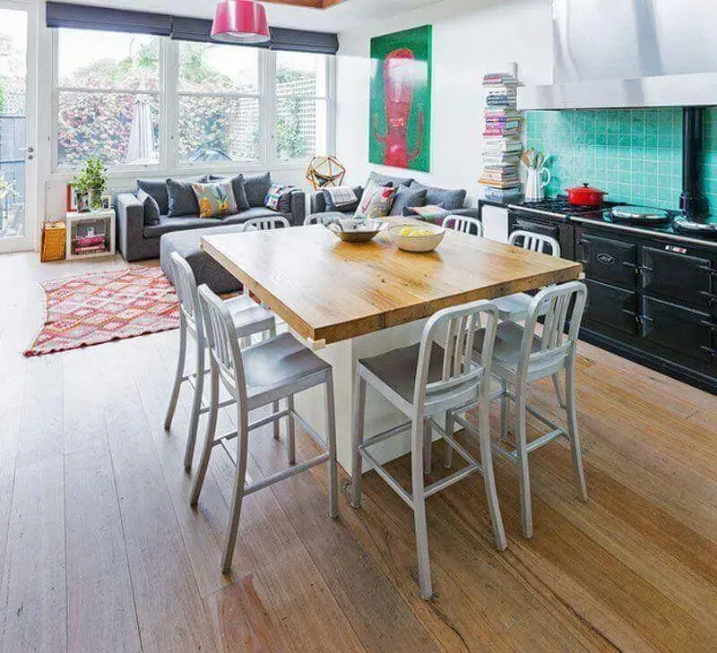 decoração simples para casa conceito aberto com detalhes coloridos decoração simples para casa conceito aberto com detalhes coloridos Foto Stamp Interiors