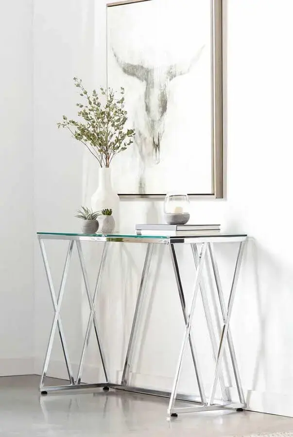 decoração minimalista com aparador pequeno de vidro para corredor Foto Pinterest