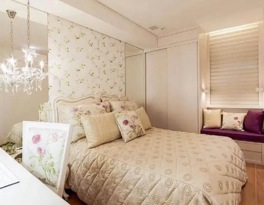 decoração de quarto de mulher com papel de parede floral decoração de quarto de mulher com papel de parede floral Foto Pinterest