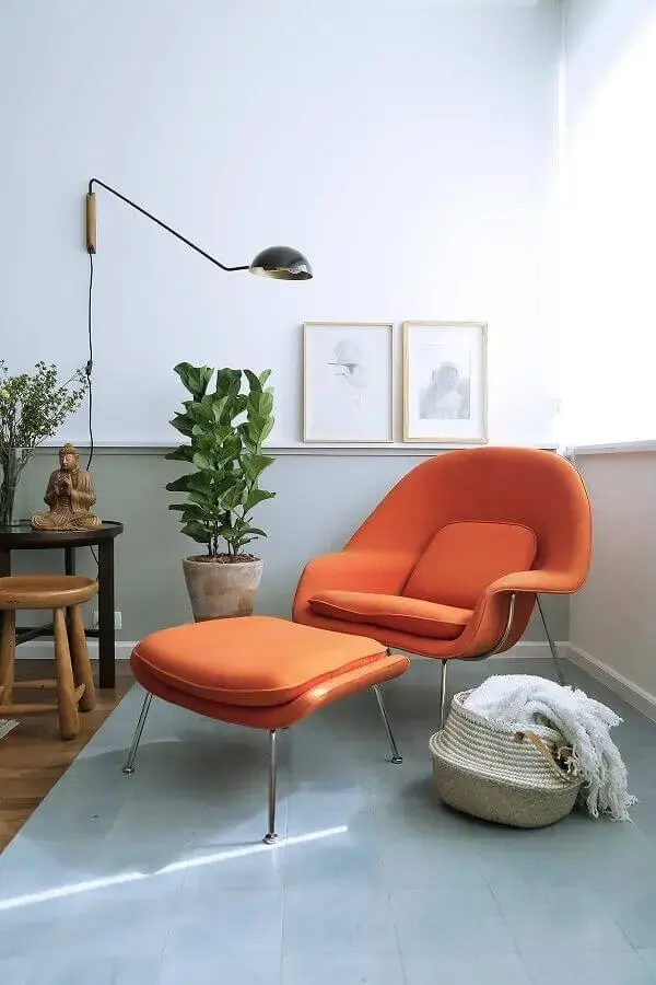 Poltrona confortável moderna para decoração de cantinho de leitura Poltrona confortável moderna para decoração de cantinho de leitura Foto Casa de Valentina