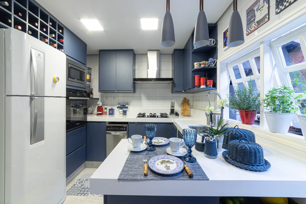 Armário de Cozinha Azul: Saiba Como Usar +20 Modelos Lindos