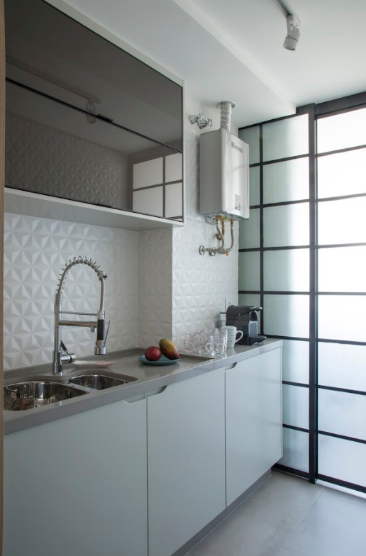 Antes de comprar o modelo de aquecedor e os acessórios, o arquiteto Bruno Moraes analisa o que já existe in loco. Ele também sugere verificar se a marca a ser adquirida oferece manutenção na cidade onde será colocado | Projeto BMA Studio | Foto: Luis Gomes