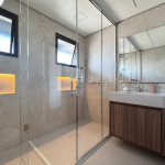 Nicho de porcelanato: +10 ideias incríveis para seu banheiro