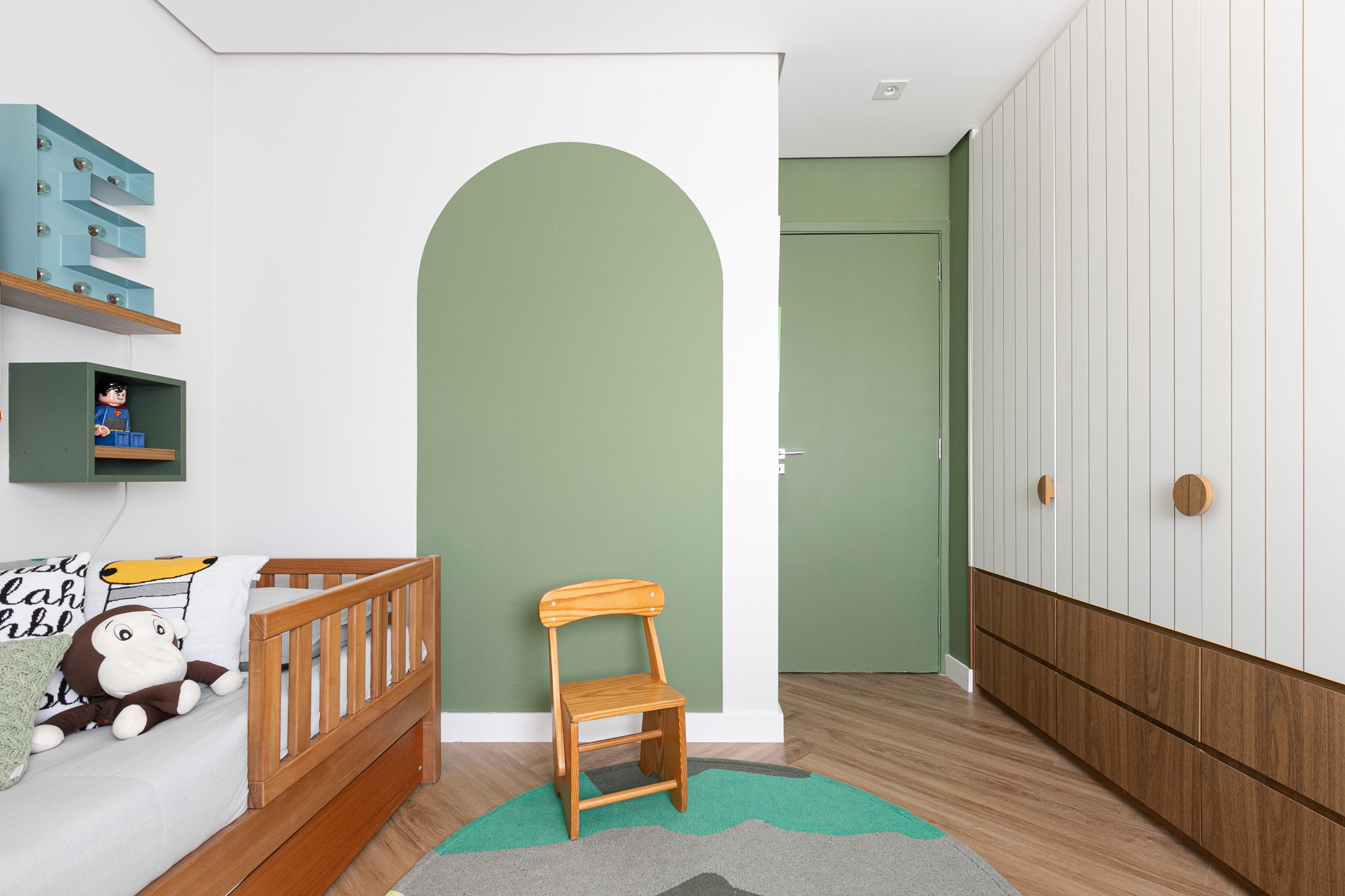 Guarda roupa infantil: tipos, como escolher +10 inspirações para seu décor