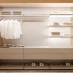 Armário closet: +10 modelos para organizar o seu quarto