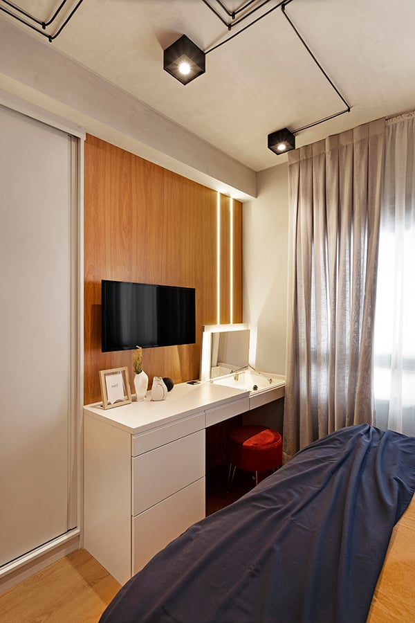 5. Evite áreas úmidas para preservar maquiagens e perfumes por mais tempo – Foto: Julia Ribeiro | Projeto: Bianchi & Lima Arquitetura e Interiores