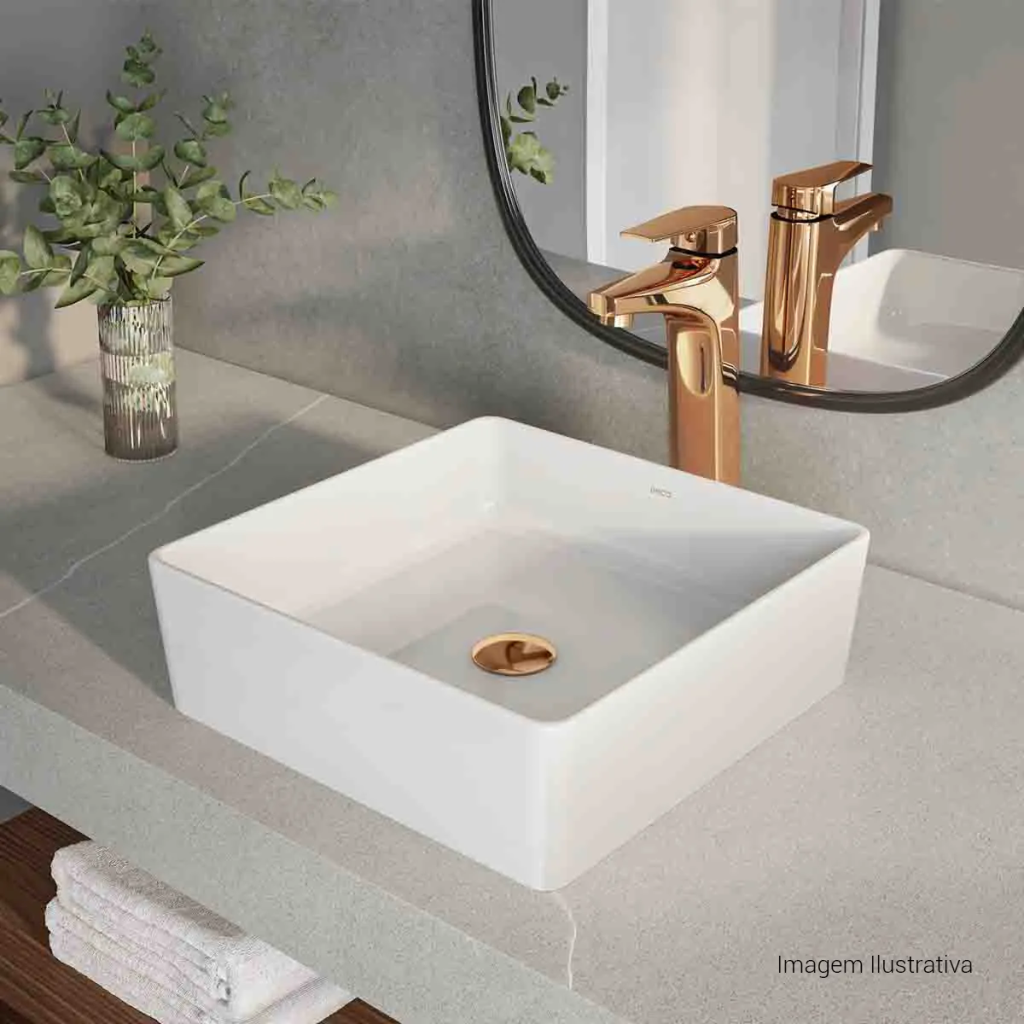 Água morna e sabão neutro removem resíduos sem agredir o revestimento – Foto: Dexco