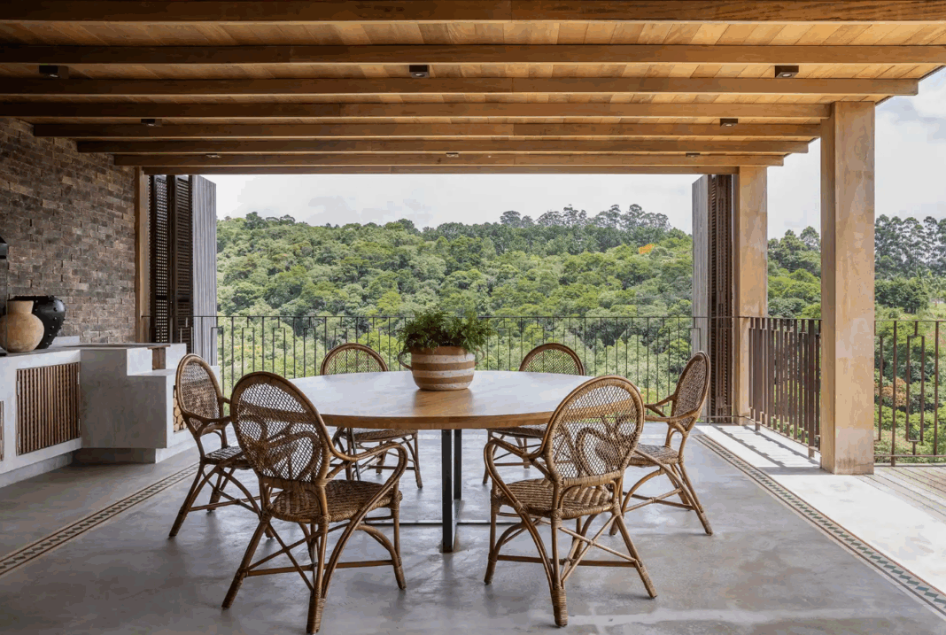 Cores de cimento queimado vão além do cinza tradicional clássico – Foto: Evelyn Muller/CASACOR | Projeto: IN HOUSE Arquitetura e Design de Interiores