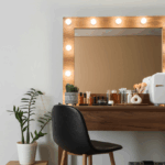 Como usar penteadeira camarim: 7 dicas para acertar na decoração