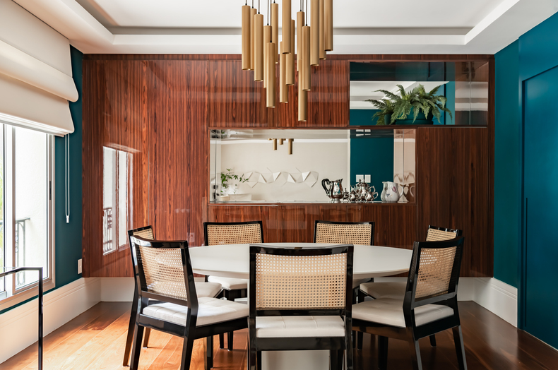 Como escolher a mesa de jantar perfeita para sua casa?