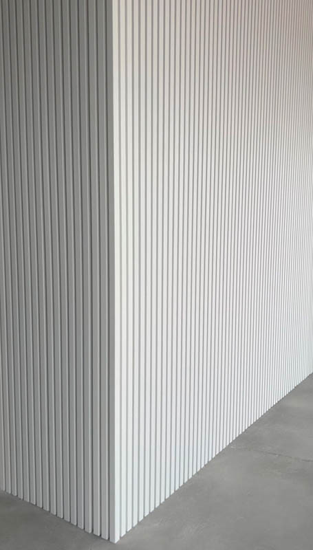 DivulgaçãoRevestimento Vini Ripado branco da marca Talt ressalta a leveza e versatilidade.