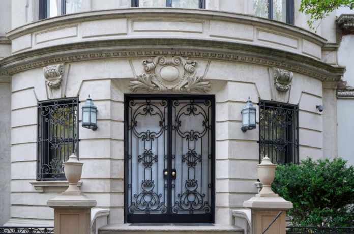 A porta de ferro se adapta a diferentes estilos de decoração – Foto: Shutterstock