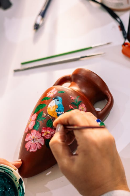 A ânfora combina com vários estilos decorativos – Foto: Pexels