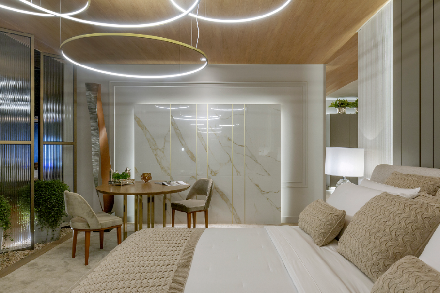 O porcelanato marmorizado é mais acessível e prático de cuidar – Foto: Edgard Cesar/CASACOR | Projeto: Daniele Franco Arquitetura