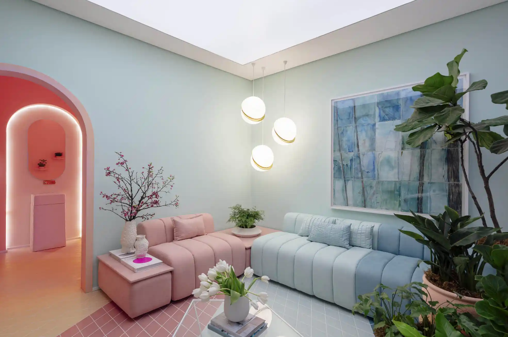 Verde água transita entre o azul piscina e o menta naturalmente – Foto: Cristiano Bauce/CASACOR | Projeto: Marília Zimmermann