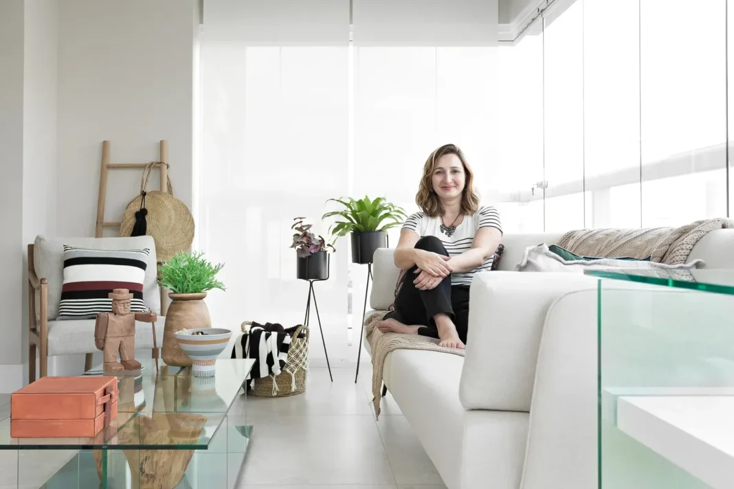 O sofá ideal existe? Arquiteta revela o que considerar antes da compra