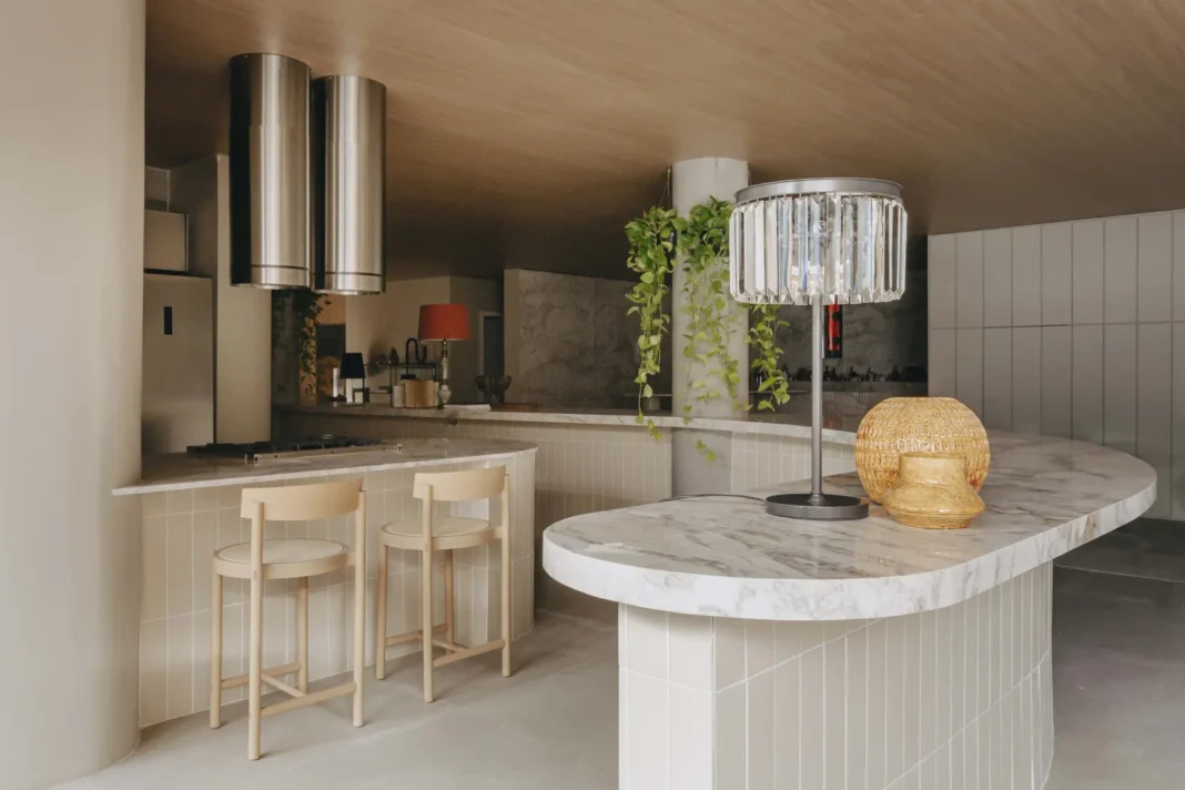Revestimento para cozinha: 10 ideias para piso, parede e bancada