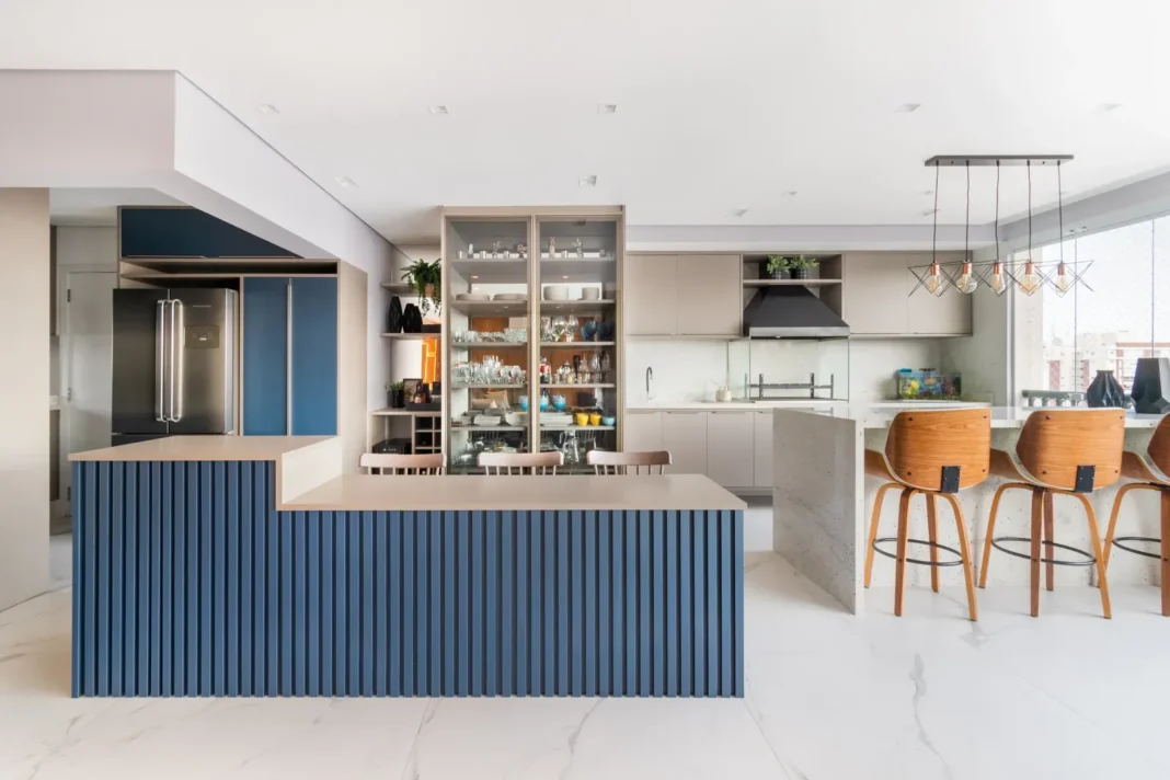 Península ou ilha: qual o melhor modelo para a cozinha?