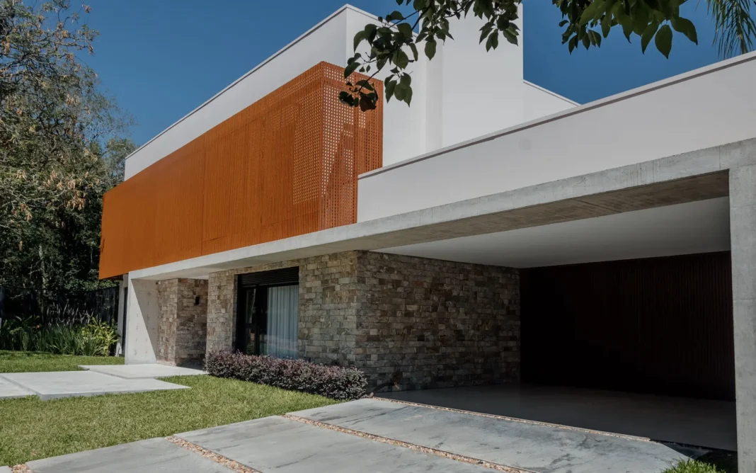 Fachadas modernas: o que usar, como cuidar e 20 inspirações